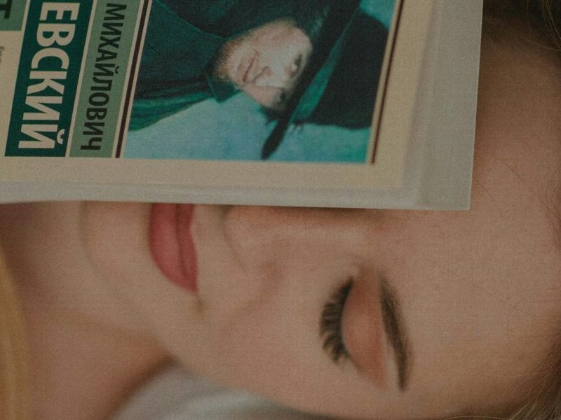 This guide helps readers move on from The Hunger Games into the wider world of YA speculative fiction by explaining why the series endures and how to find books...